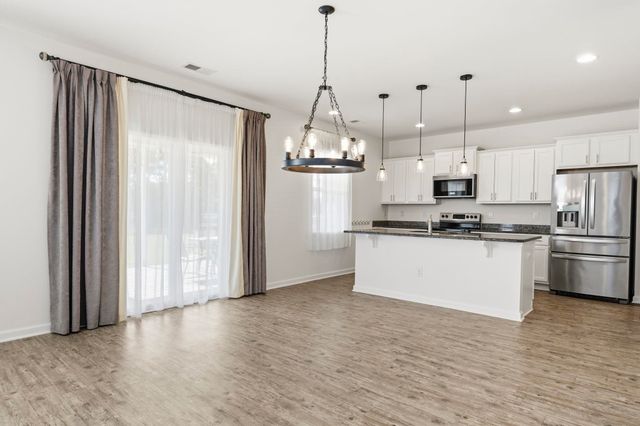 550 Hay Hill Ln., Myrtle Beach, SC 29579