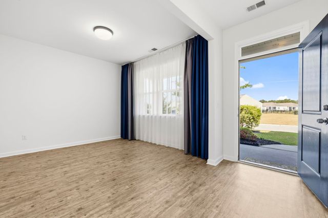 550 Hay Hill Ln., Myrtle Beach, SC 29579