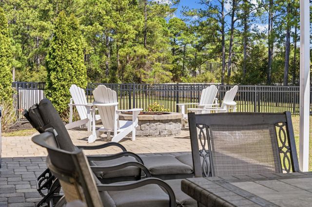 550 Hay Hill Ln., Myrtle Beach, SC 29579