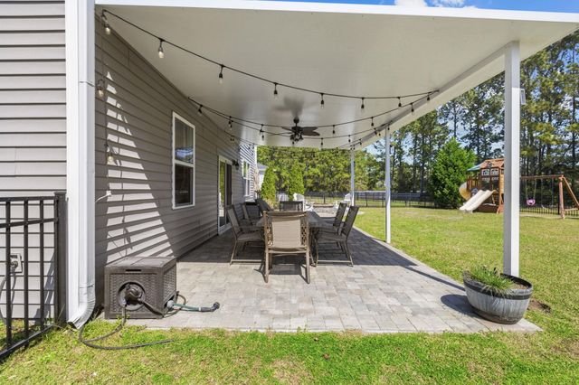 550 Hay Hill Ln., Myrtle Beach, SC 29579