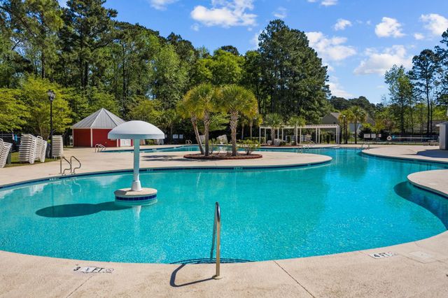 550 Hay Hill Ln., Myrtle Beach, SC 29579