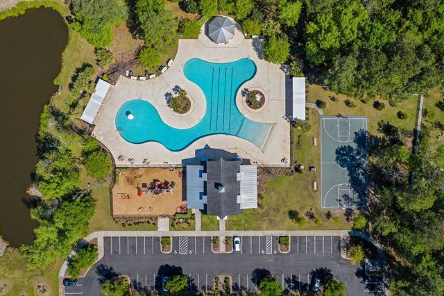 550 Hay Hill Ln., Myrtle Beach, SC 29579