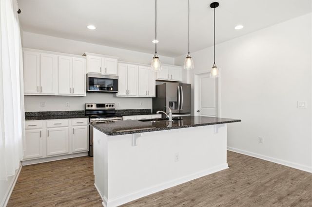 550 Hay Hill Ln., Myrtle Beach, SC 29579