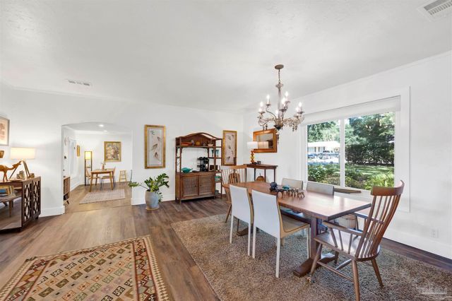 333 Edgewater Dr, Pensacola, FL 32507