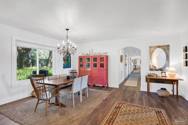 333 Edgewater Dr, Pensacola, FL 32507