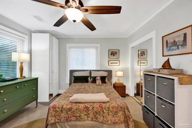 333 Edgewater Dr, Pensacola, FL 32507