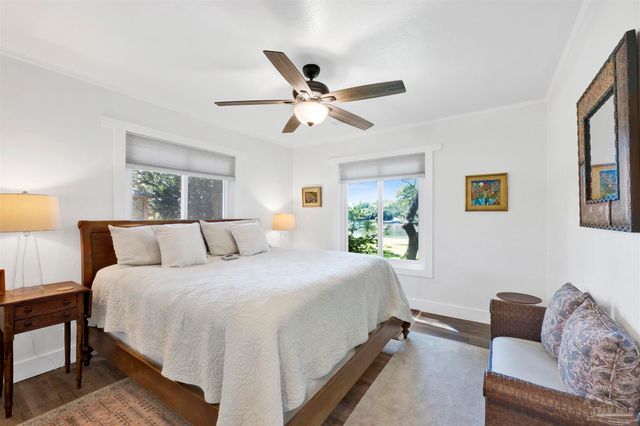 333 Edgewater Dr, Pensacola, FL 32507