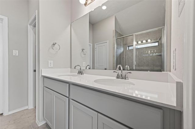 1011 Shoal Creek Trail, Conroe, TX 77304