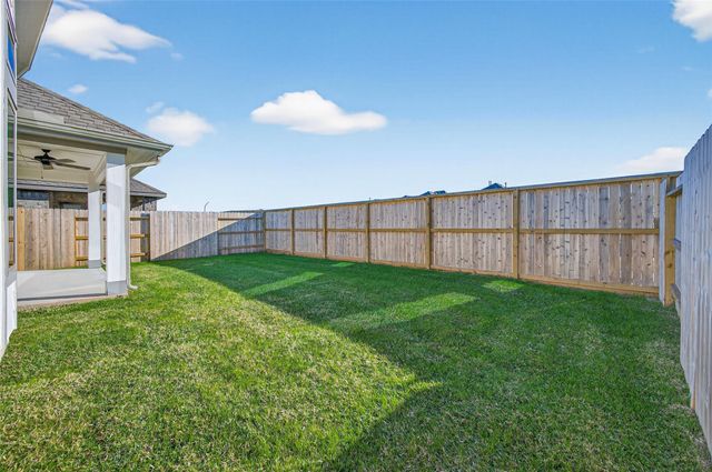 1011 Shoal Creek Trail, Conroe, TX 77304