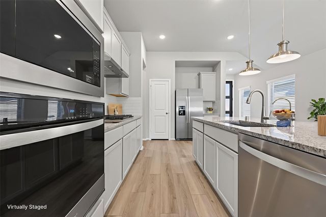 1011 Shoal Creek Trail, Conroe, TX 77304