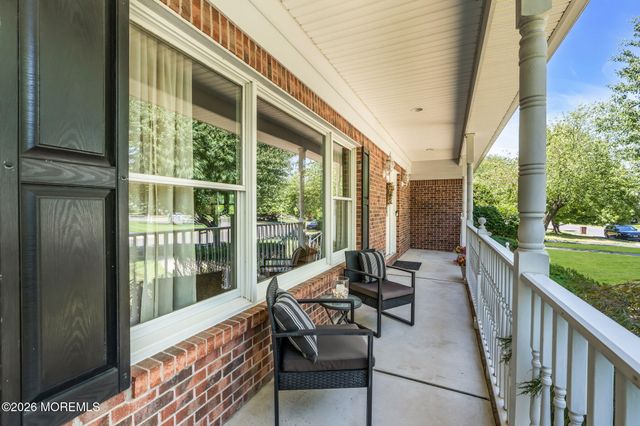 28 Arbor Way, Ocean Twp, NJ 07712