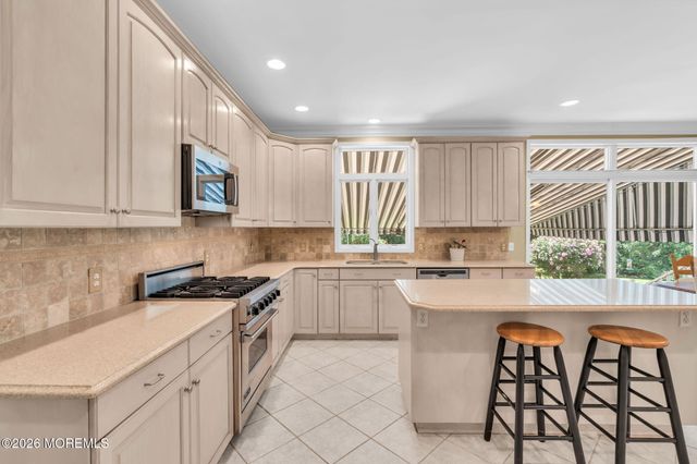 28 Arbor Way, Ocean Twp, NJ 07712