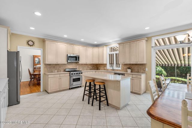 28 Arbor Way, Ocean Twp, NJ 07712