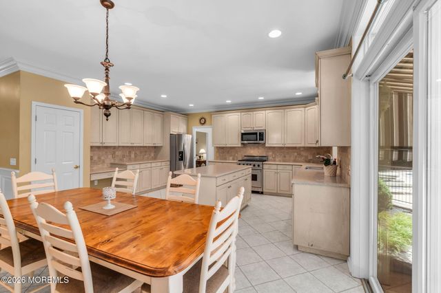 28 Arbor Way, Ocean Twp, NJ 07712