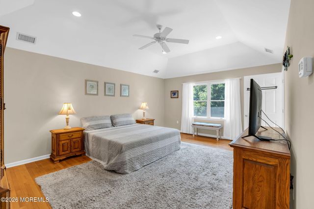 28 Arbor Way, Ocean Twp, NJ 07712