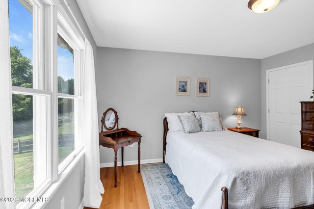 28 Arbor Way, Ocean Twp, NJ 07712