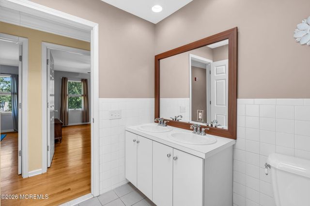 28 Arbor Way, Ocean Twp, NJ 07712