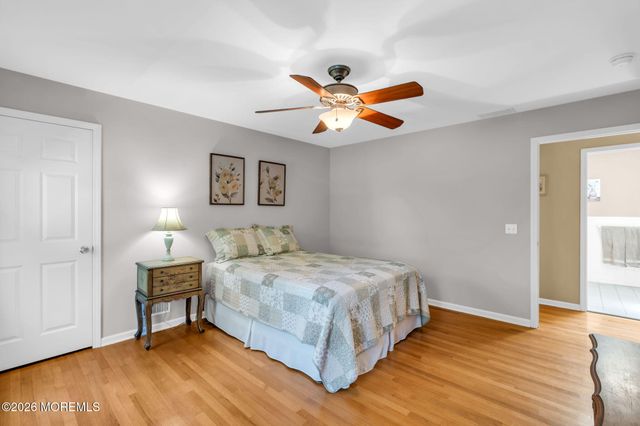 28 Arbor Way, Ocean Twp, NJ 07712