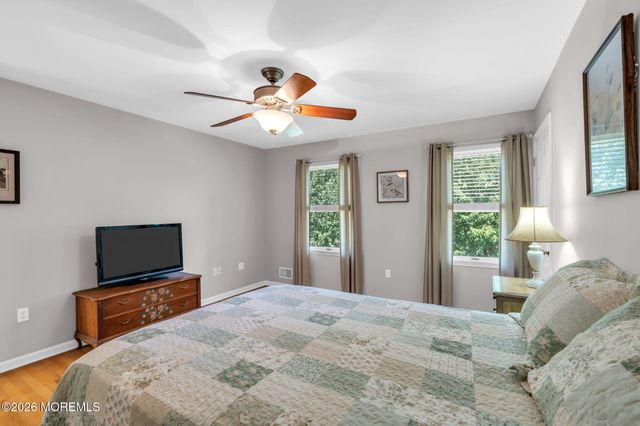 28 Arbor Way, Ocean Twp, NJ 07712