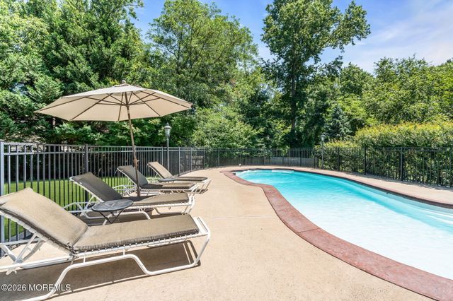 28 Arbor Way, Ocean Twp, NJ 07712