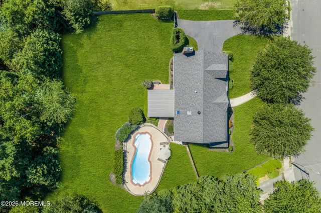 28 Arbor Way, Ocean Twp, NJ 07712