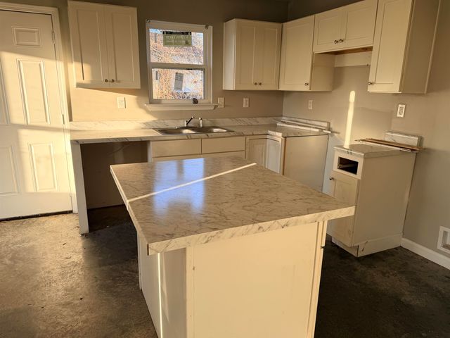 3832 LAKE PARK CV, Memphis, TN 38127