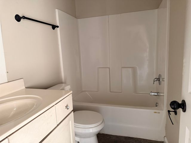 3832 LAKE PARK CV, Memphis, TN 38127