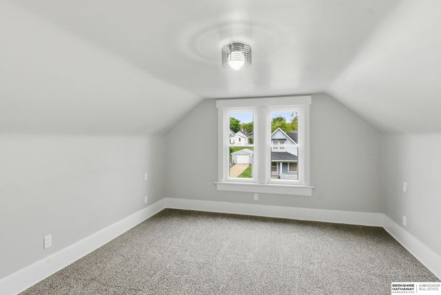 3857 Gold Street, Omaha, NE 68105