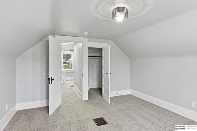 3857 Gold Street, Omaha, NE 68105