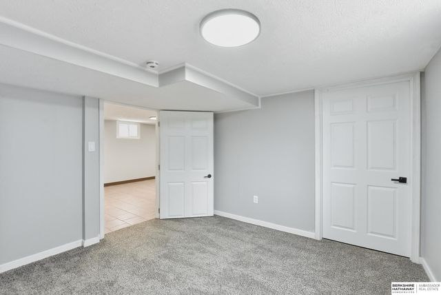 3857 Gold Street, Omaha, NE 68105