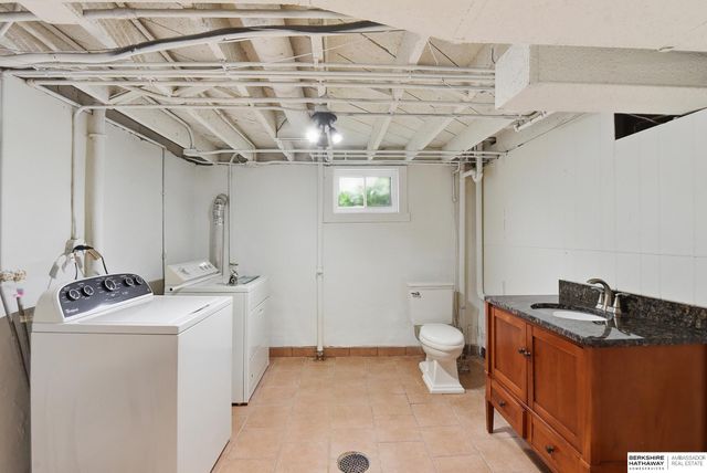 3857 Gold Street, Omaha, NE 68105