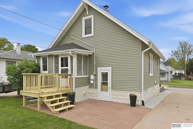 3857 Gold Street, Omaha, NE 68105