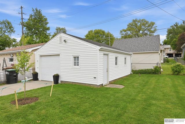 3857 Gold Street, Omaha, NE 68105