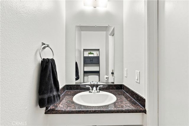 675 E Lee Place, Azusa, CA 91702