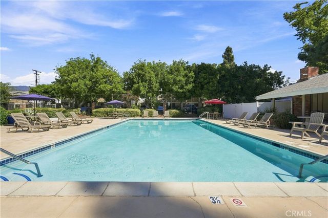 675 E Lee Place, Azusa, CA 91702