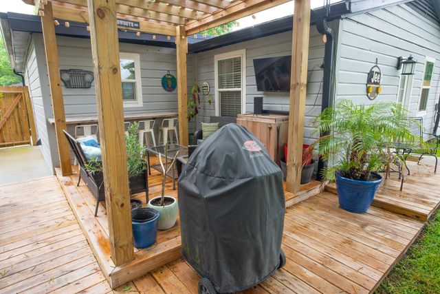 846 S Anderson Street, Angleton, TX 77515