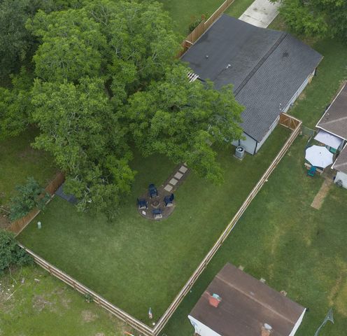 846 S Anderson Street, Angleton, TX 77515