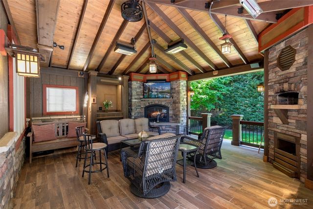 1770 267th Court SE, Sammamish, WA 98075