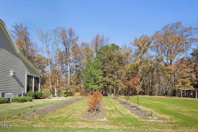 80 Paddocks Court, Zebulon, NC 27597