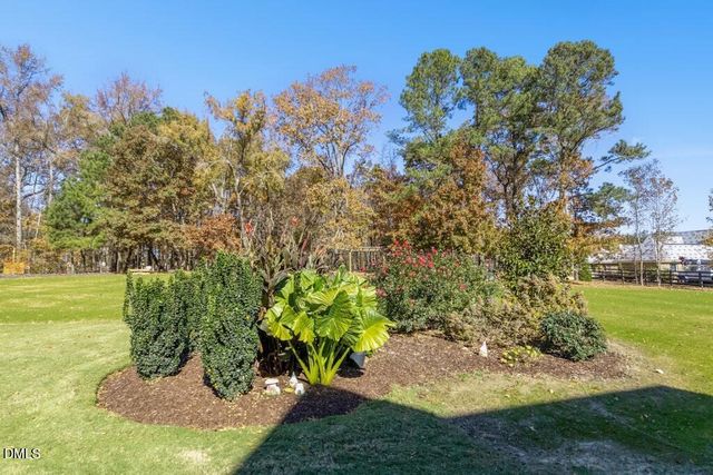 80 Paddocks Court, Zebulon, NC 27597