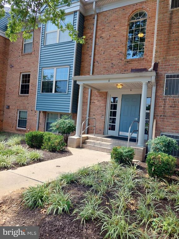 6 CLOVERWOOD #201, Essex, MD 21221