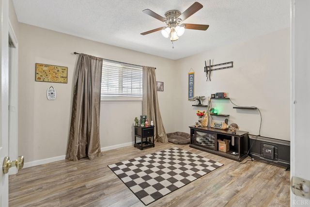 148 Faun Place, Lemoore, CA 93245