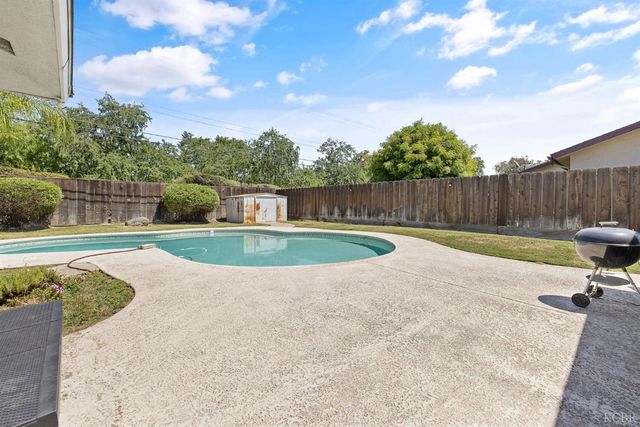 148 Faun Place, Lemoore, CA 93245
