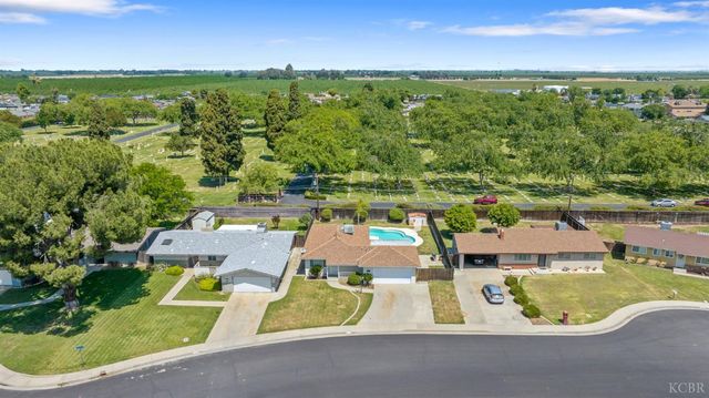 148 Faun Place, Lemoore, CA 93245