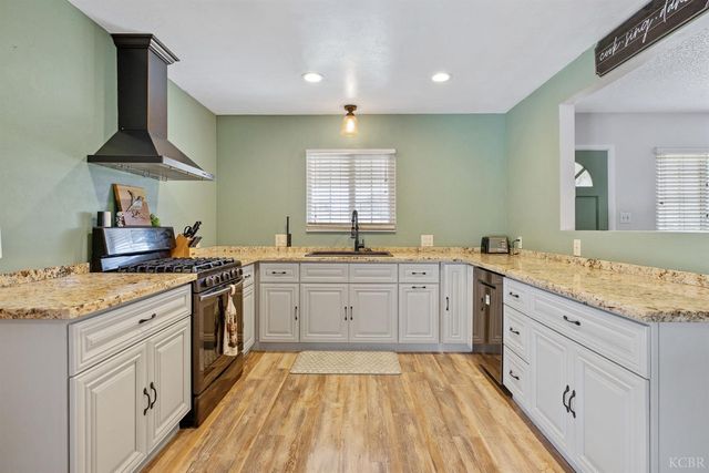 148 Faun Place, Lemoore, CA 93245