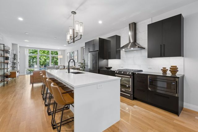 2719 W Haddon Avenue 1, Chicago, IL 60622