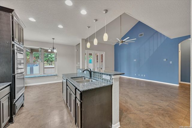 520 Brook Shadow, Cibolo, TX 78108
