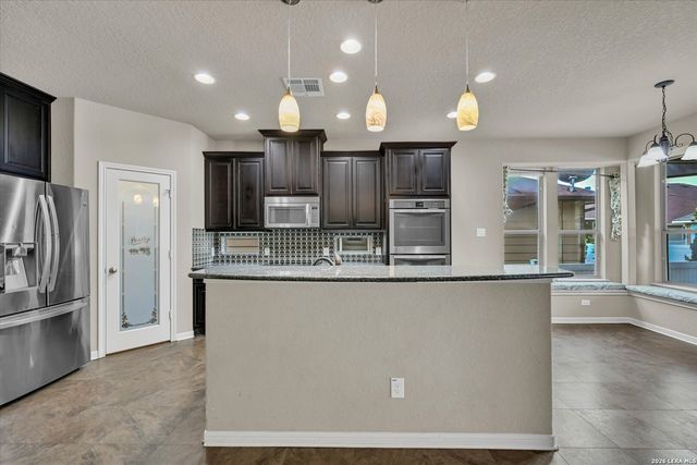 520 Brook Shadow, Cibolo, TX 78108