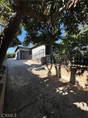 529 S Sydney, East Los Angeles, CA 90022