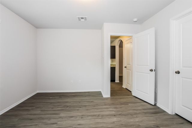 411 Brushback Drive, Huntsville, TX 77320